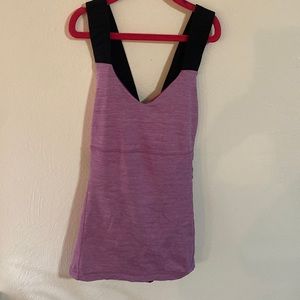 Lululemon workout top